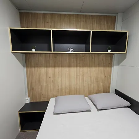 Innova Travelvir - Mobhome Dijana * Pakoštane