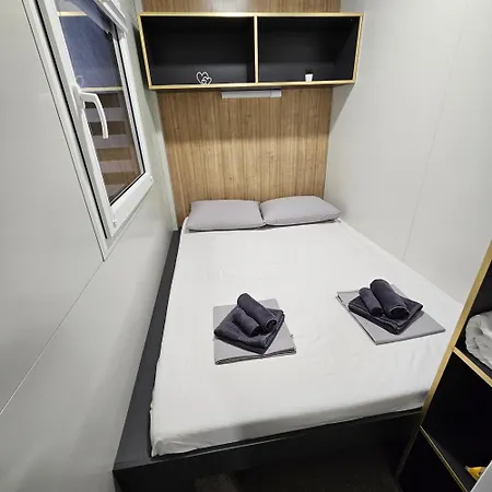 Innova Travelvir - Mobhome Dijana * Pakoštane